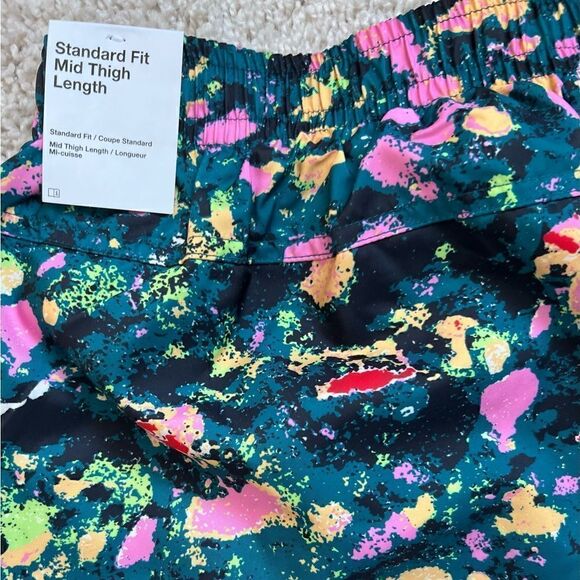 Nike Sportswear Trek Division Woven Flow Shorts - Picture 8 of 12